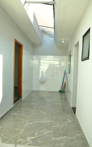 Casa à venda com 140m², 3 quartos e 2 vagasÁrea de serviço 1 