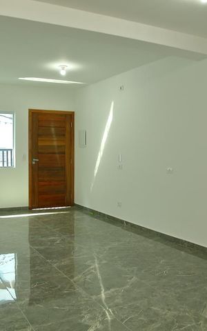 Casa à venda com 140m², 3 quartos e 2 vagasSala