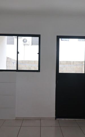 Casa de condomínio para alugar com 68m², 2 quartos e 2 vagas Casa de condomínio para alugar com 68m², 2 quartos e 2 vagasCozinha