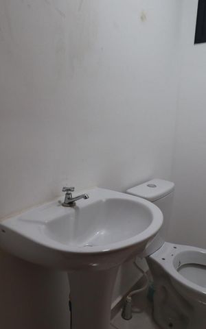 Casa de condomínio para alugar com 68m², 2 quartos e 2 vagas Casa de condomínio para alugar com 68m², 2 quartos e 2 vagasLavabo