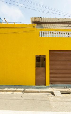 Casa à venda com 110m², 2 quartos e 2 vagasFachada