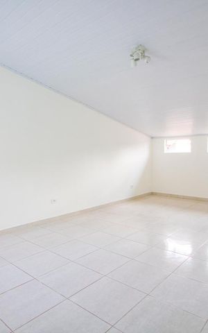 Casa à venda com 230m², 3 quartos e 4 vagas Casa à venda com 230m², 3 quartos e 4 vagasSótão