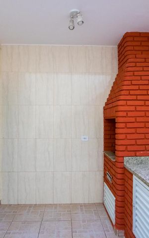 Casa à venda com 230m², 3 quartos e 4 vagas Casa à venda com 230m², 3 quartos e 4 vagasÁrea de serviço/Espaço gourmet