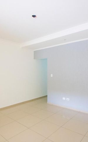 Casa à venda com 230m², 3 quartos e 4 vagas Casa à venda com 230m², 3 quartos e 4 vagasSala