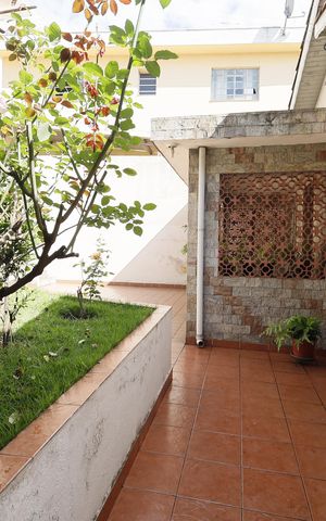 Casa à venda com 492m², 2 quartos e 2 vagasQuintal