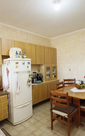 Casa à venda com 492m², 2 quartos e 2 vagasCozinha casa 1
