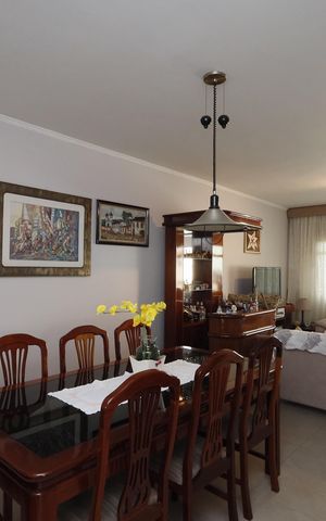 Casa à venda com 492m², 2 quartos e 2 vagasSala 