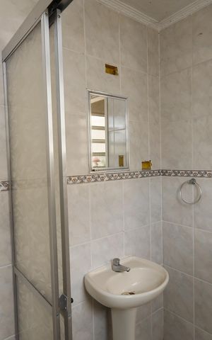 Casa à venda com 492m², 2 quartos e 2 vagasBanheiro 4 casa 3 