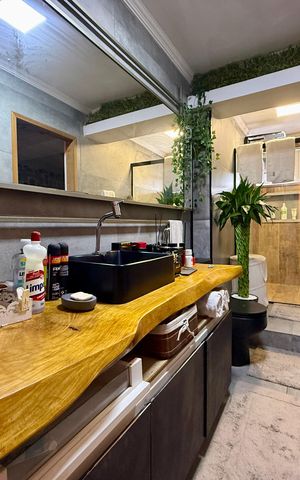 Casa à venda com 150m², 2 quartos e 2 vagas Casa à venda com 150m², 2 quartos e 2 vagasBanheiro