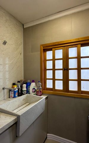 Casa à venda com 150m², 2 quartos e 2 vagas Casa à venda com 150m², 2 quartos e 2 vagasÁrea de Serviço