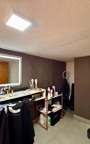 Casa à venda com 150m², 2 quartos e 2 vagas Casa à venda com 150m², 2 quartos e 2 vagasQuarto de Serviço