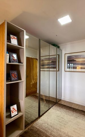 Casa à venda com 150m², 2 quartos e 2 vagas Casa à venda com 150m², 2 quartos e 2 vagasCloset Quarto 1