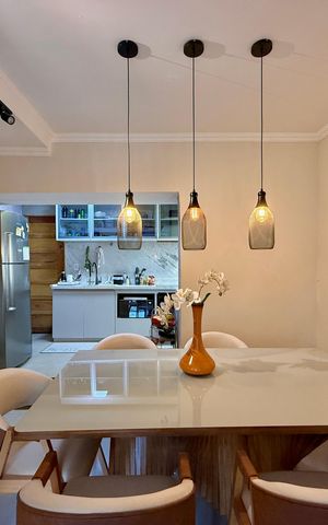 Casa à venda com 150m², 2 quartos e 2 vagas Casa à venda com 150m², 2 quartos e 2 vagasSala