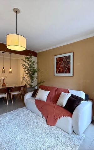 Casa à venda com 150m², 2 quartos e 2 vagas Casa à venda com 150m², 2 quartos e 2 vagasSala