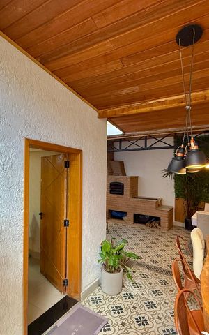 Casa à venda com 150m², 2 quartos e 2 vagas Casa à venda com 150m², 2 quartos e 2 vagasEspaço Gourmet