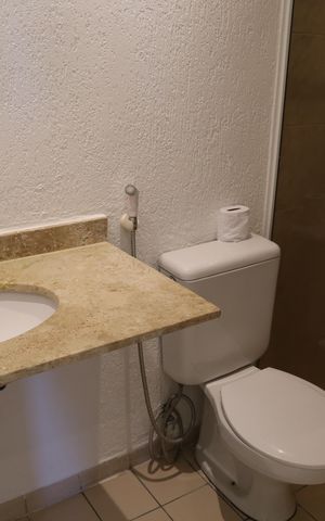 Apartamento para alugar com 60m², 3 quartos e 1 vaga Apartamento para alugar com 60m², 3 quartos e 1 vagaBanheiro