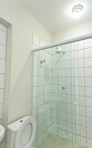 Casa à venda com 200m², 4 quartos e 3 vagasBanheiro - Casa 1