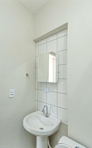 Casa à venda com 200m², 4 quartos e 3 vagasBanheiro - Casa 1