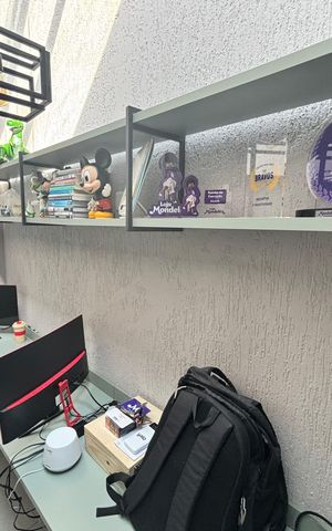 Casa à venda com 110m², 3 quartos e 2 vagas Casa à venda com 110m², 3 quartos e 2 vagasEscritório