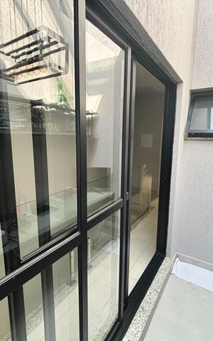 Casa à venda com 110m², 3 quartos e 2 vagas Casa à venda com 110m², 3 quartos e 2 vagasEscritório