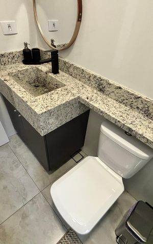 Casa à venda com 110m², 3 quartos e 2 vagas Casa à venda com 110m², 3 quartos e 2 vagasBanheiro 2