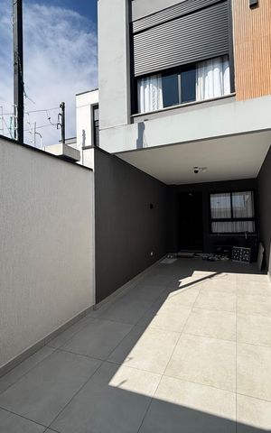 Casa à venda com 110m², 3 quartos e 2 vagas Casa à venda com 110m², 3 quartos e 2 vagasGaragem