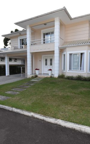 Casa de condomínio à venda com 280m², 5 quartos e 5 vagasÁrea externa