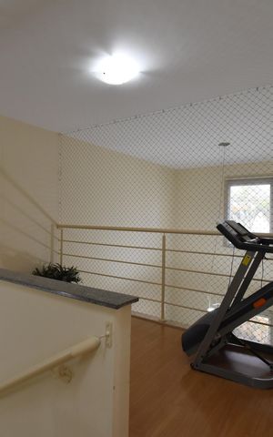 Casa de condomínio à venda com 280m², 5 quartos e 5 vagasCorredor/Escadas