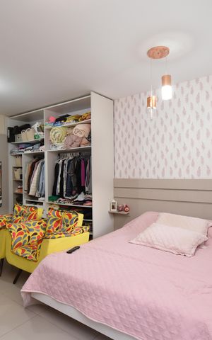 Casa de condomínio à venda com 280m², 5 quartos e 5 vagasSuíte 3