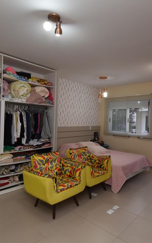 Casa de condomínio à venda com 280m², 5 quartos e 5 vagasSuíte 3