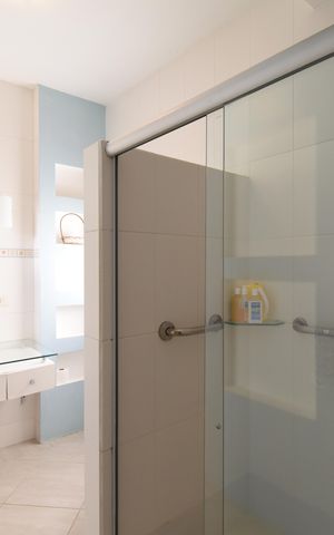 Casa de condomínio à venda com 280m², 5 quartos e 5 vagasBanheiro da Suíte 2