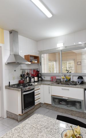 Casa de condomínio à venda com 280m², 5 quartos e 5 vagasCozinha
