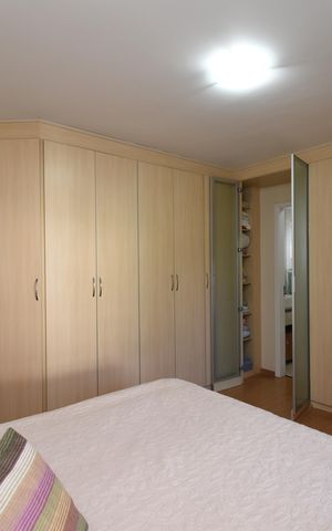 Casa de condomínio à venda com 280m², 5 quartos e 5 vagasSuíte