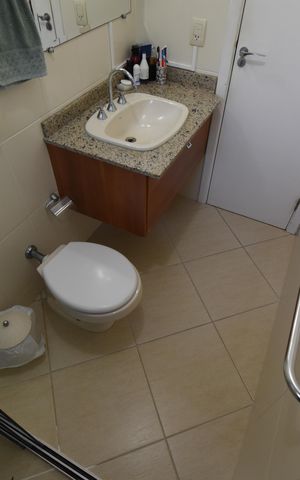 Casa de condomínio à venda com 280m², 5 quartos e 5 vagasBanheiro 4