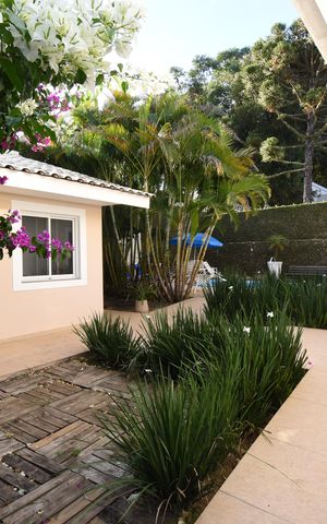 Casa de condomínio à venda com 280m², 5 quartos e 5 vagasÁrea externa 