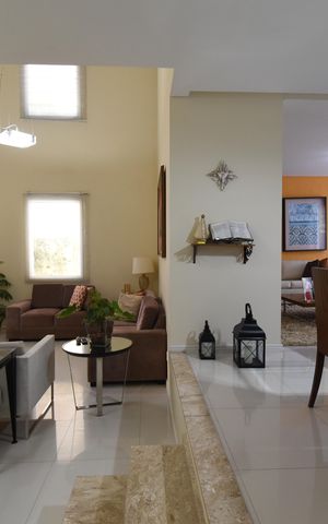 Casa de condomínio à venda com 280m², 5 quartos e 5 vagasSala