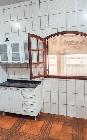 Casa para alugar com 200m², 2 quartos e 1 vagaCozinha 