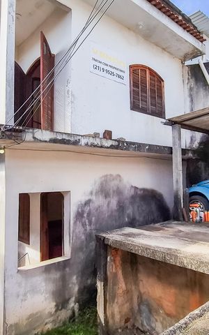 Casa para alugar com 200m², 2 quartos e 1 vagaFrente da casa com garagem 