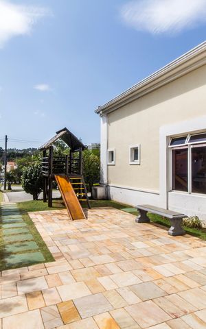 Casa de condomínio para alugar com 260m², 3 quartos e 2 vagas Casa de condomínio para alugar com 260m², 3 quartos e 2 vagasÁrea comum - Playground