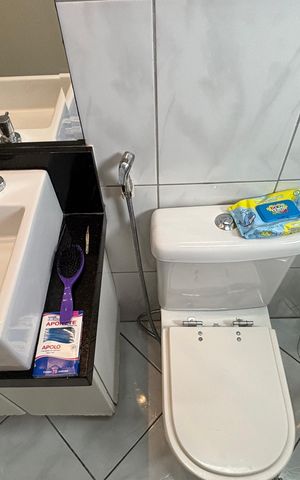 Apartamento à venda com 92m², 3 quartos e 2 vagas Apartamento à venda com 92m², 3 quartos e 2 vagasBanheiro da Suíte