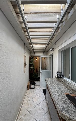 Apartamento à venda com 92m², 3 quartos e 2 vagas Apartamento à venda com 92m², 3 quartos e 2 vagasÁrea de Serviço