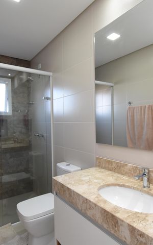 Casa de condomínio à venda com 148m², 3 quartos e 4 vagasBanheiro 