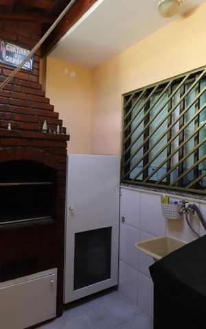 Casa de condomínio à venda com 71m², 2 quartos e 1 vagaÁrea de Serviço