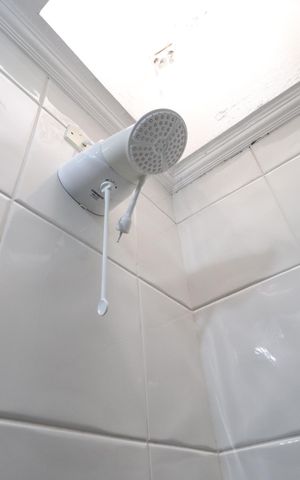 Casa de condomínio à venda com 71m², 2 quartos e 1 vagaBanheiro