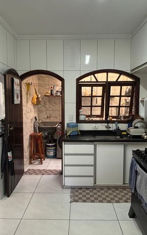 Casa à venda com 119m², 2 quartos e 2 vagas Casa à venda com 119m², 2 quartos e 2 vagasCozinha
