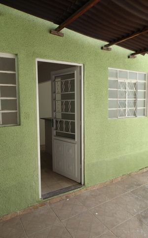 Casa para alugar com 50m², 1 quarto e sem vagaQuintal
