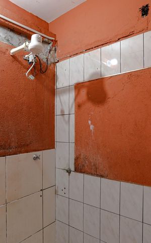 Casa para alugar com 470m², 10 quartos e 2 vagas Casa para alugar com 470m², 10 quartos e 2 vagasBanheiro