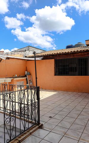 Casa para alugar com 470m², 10 quartos e 2 vagas Casa para alugar com 470m², 10 quartos e 2 vagasÁrea de Serviço