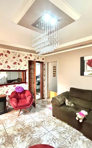 Casa à venda com 380m², 4 quartos e 4 vagas Casa à venda com 380m², 4 quartos e 4 vagasSala