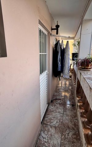 Casa à venda com 380m², 4 quartos e 4 vagas Casa à venda com 380m², 4 quartos e 4 vagasÁrea comum